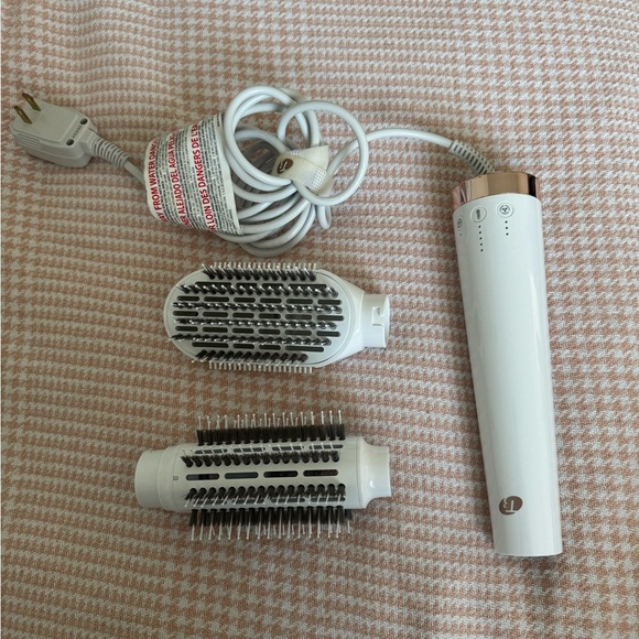 T3 Airbrush Duo with Attachments - Picture 1 of 3